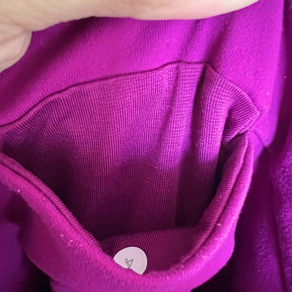 Lululemon 🍋 7/8 High Rise Mesh Panel Magenta Leggings Size 4 - Picture 7 of 11